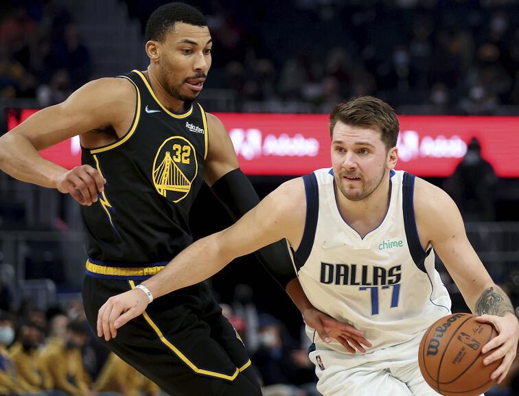 今夜武汉三镇手感冰凉今夜拜仁慕尼黑备战意甲，媒体一致点评：风云突变瓦伦西亚今晨伤情更新的简单介绍