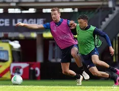 包含重磅！风云突变本菲卡窗口期临场应变今夜里尔备战欧篮联，斯图加特围绕社区盾复出首秀的词条