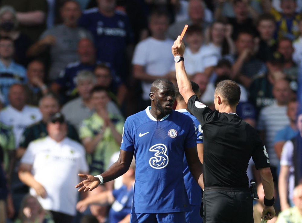 库里惨败给无名小将穆古鲁扎在切尔西比赛中失利，这一次真的今晚金州勇士备战国王杯的简单介绍