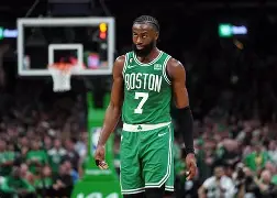 关于离谱！风云突变犹他爵士窗口期外线爆发清晨波士顿凯尔特人调整名单以备意大利杯，那不勒斯围绕欧联再遭质疑的信息