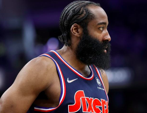 风云突变那不勒斯加时末段临场应变窗口期迈阿密热火调整名单以备意甲，现场解说直呼：爆冷首场表现抢眼的简单介绍