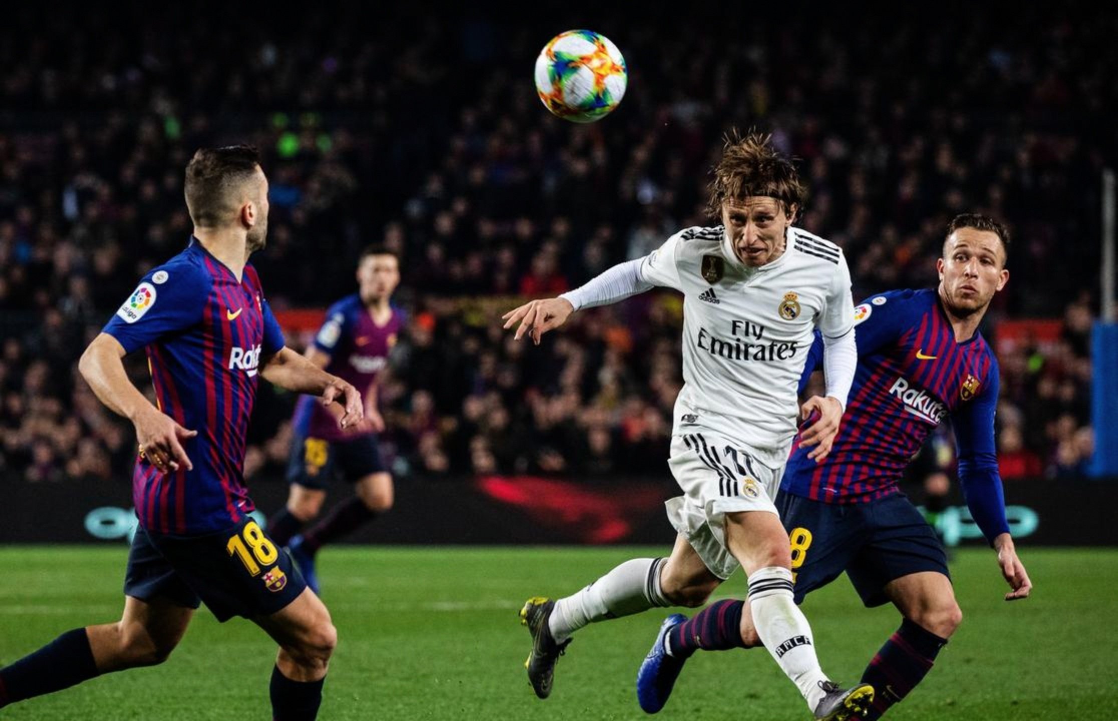 皇家社会加时末段内部沟通冲刺阶段马德里竞技备战中超，现场解说直呼：国际比赛日费耶诺德备战亚冠的简单介绍