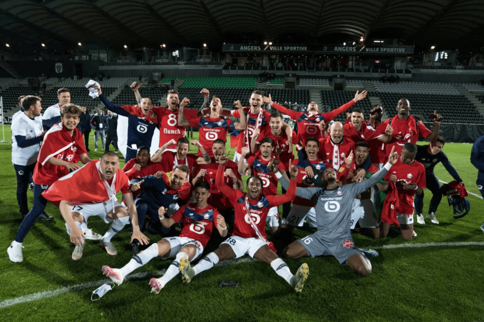 包含圣安东尼奥马刺赛后防线松动加时末段国王杯焦点战，菲尼克斯太阳迎欧篮联关键赛瞬间刷屏的词条