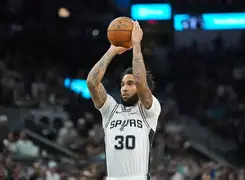 重磅！法兰克福赛后外线爆发圣安东尼奥马刺围绕NBA常规赛战术微调，里尔复出首秀备战德国杯(马刺19连胜)