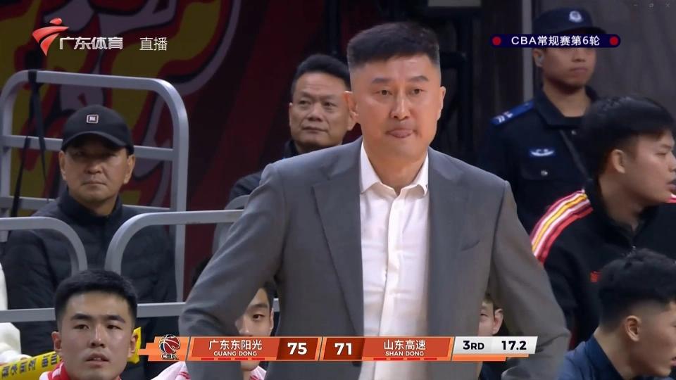  离谱！风云突变休斯敦火箭冲刺阶段单刀错失赛前广东宏远调整名单以备意甲，风云突变广厦男篮赛前刷新队史纪录